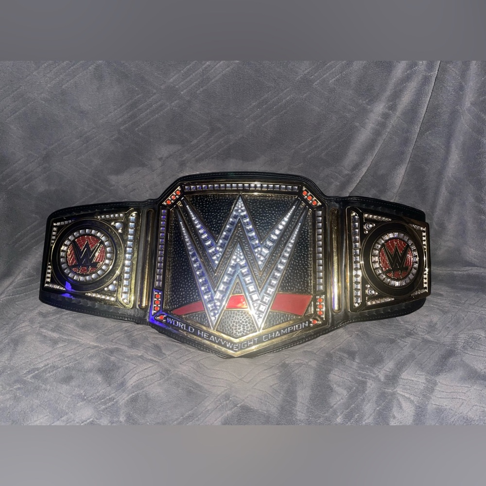 Jakks Pacific 2016 WWE Wrestling Replica World Heavyweight Championship Belt